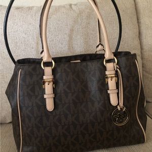 Large Mk purse
